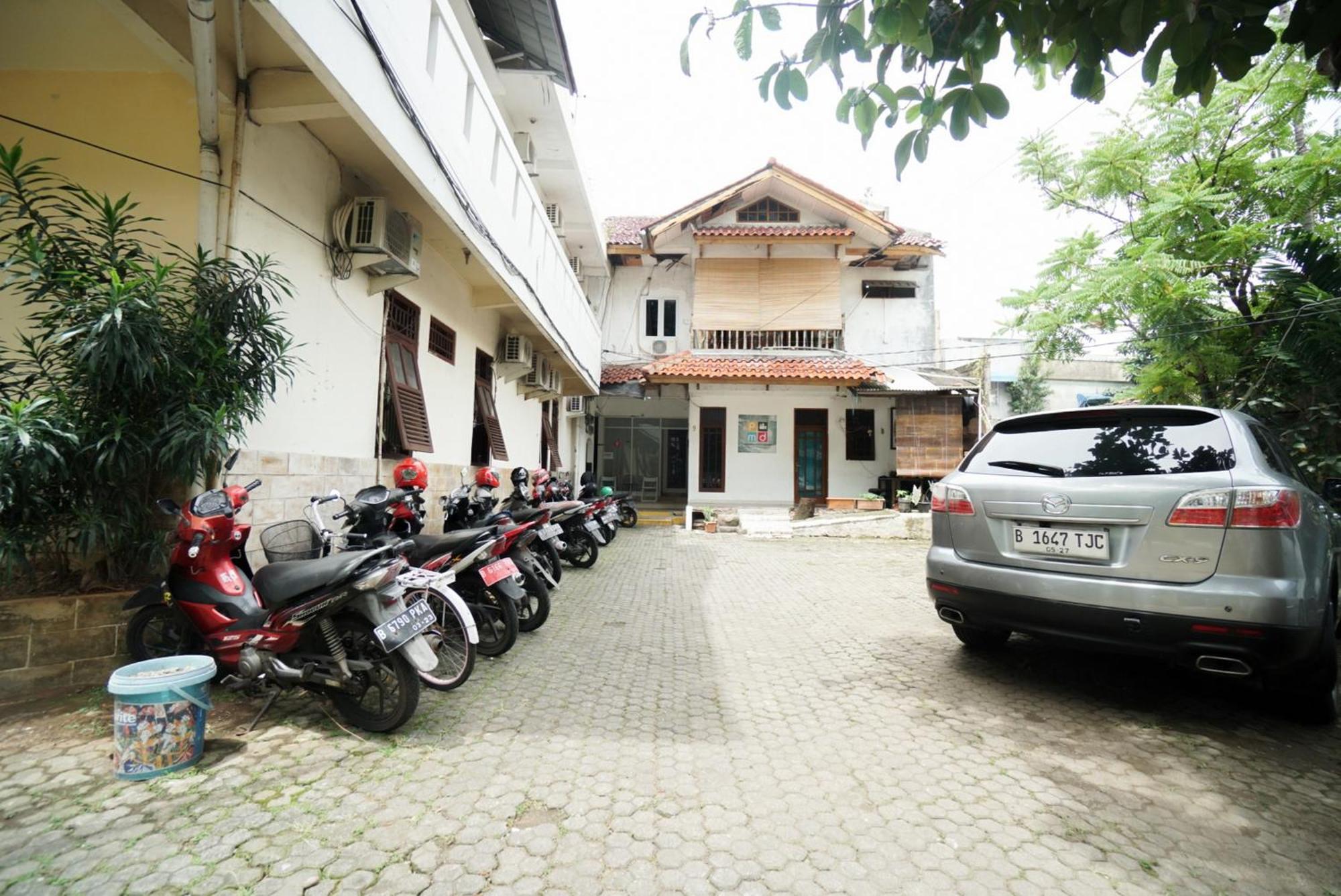 Hotel Griya Sawamah Syariah Mitra Reddoorz Jakarta