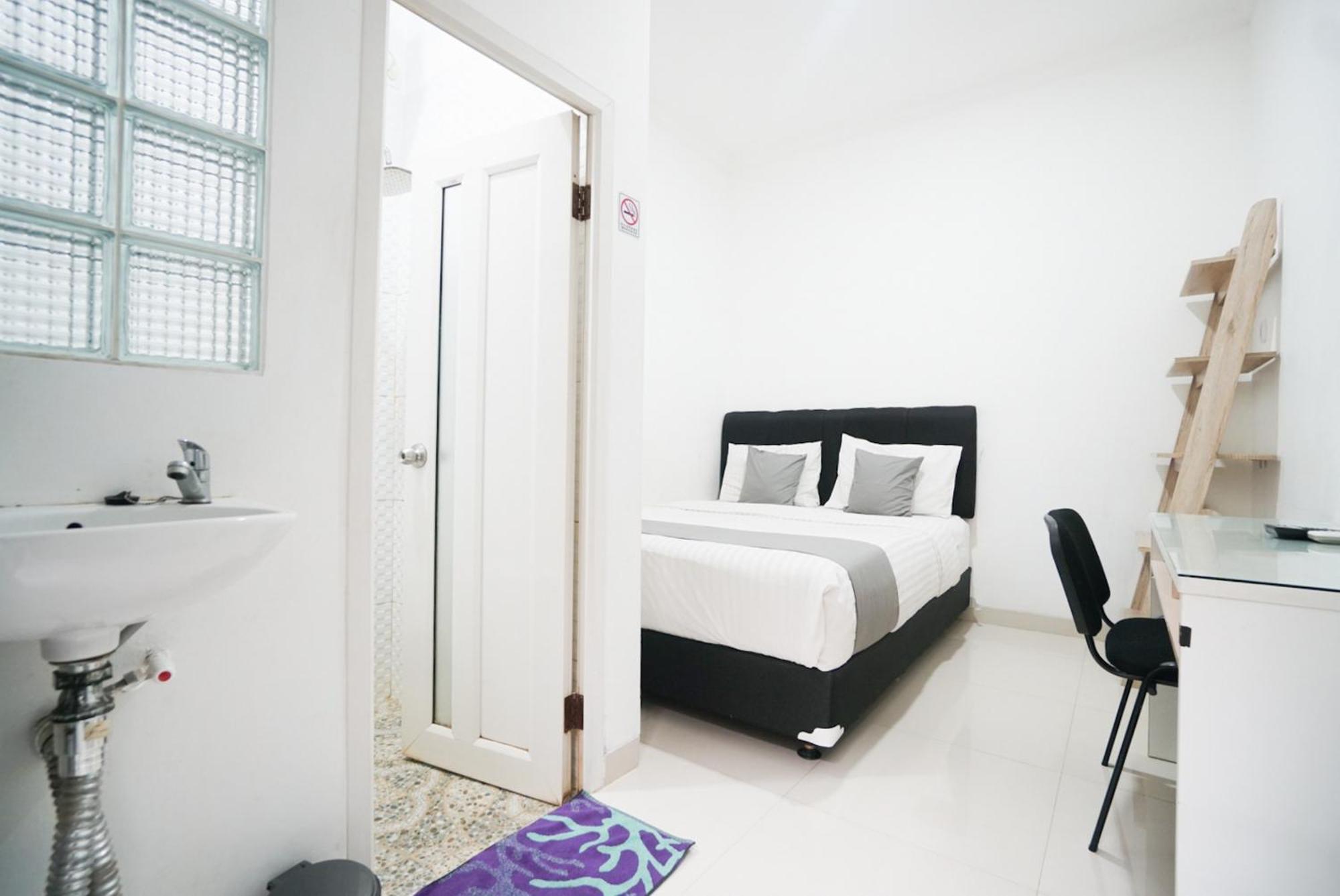 Griya Sawamah Syariah Mitra Reddoorz Hotel