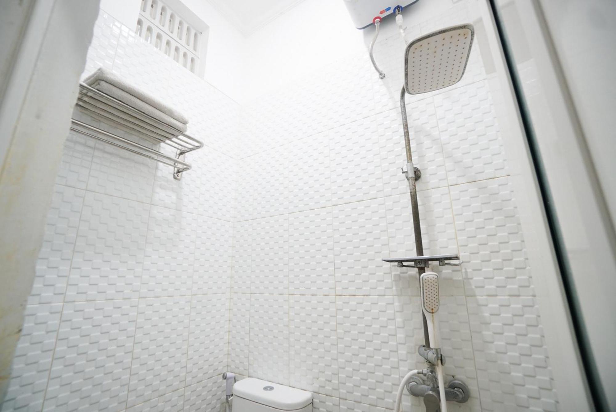 Griya Sawamah Syariah Mitra Reddoorz Hotel Jakarta