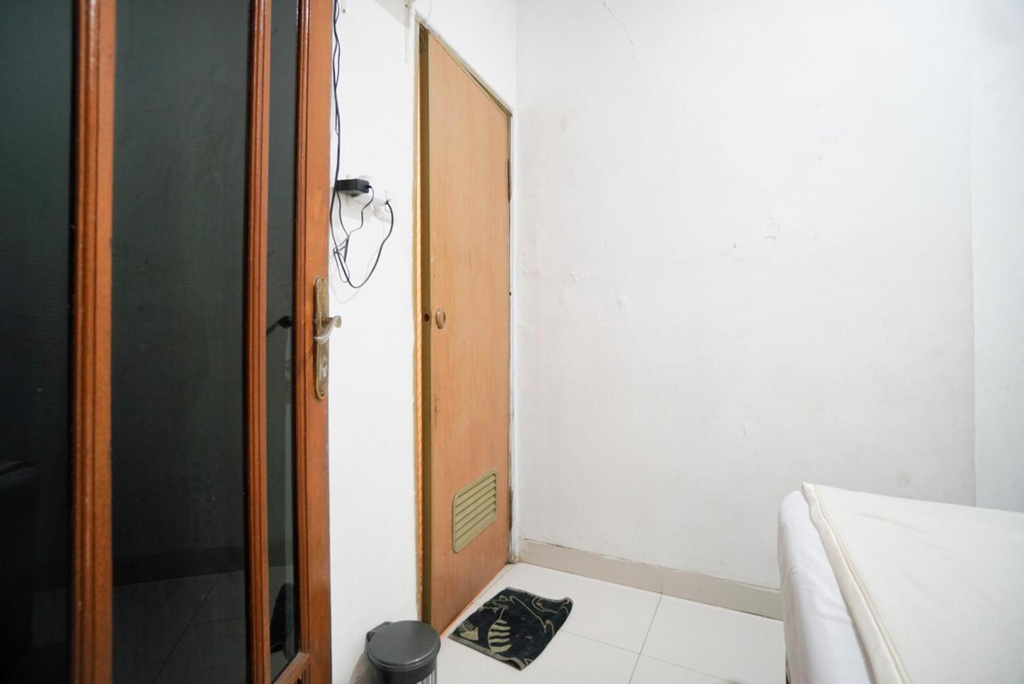 Griya Sawamah Syariah Mitra Reddoorz Hotel *